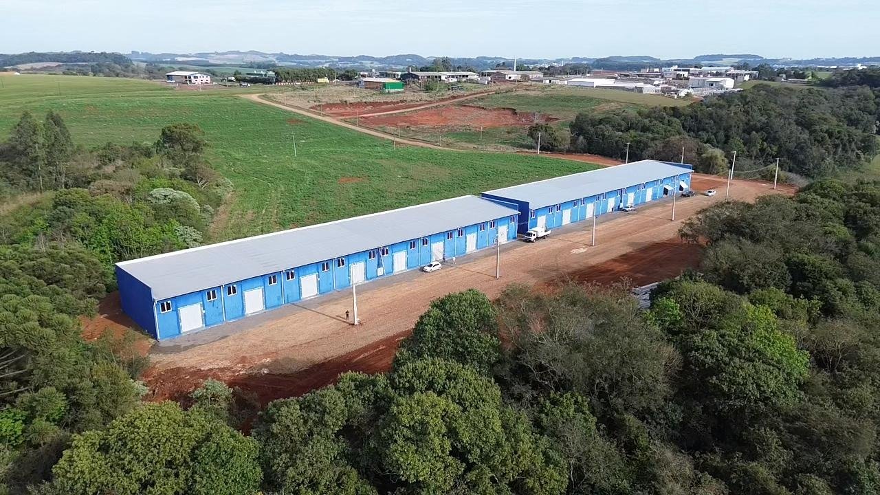 Prefeito Nery Maria Visita Obras de Nova Incubadora Industrial no Parque José Ramuski Junior