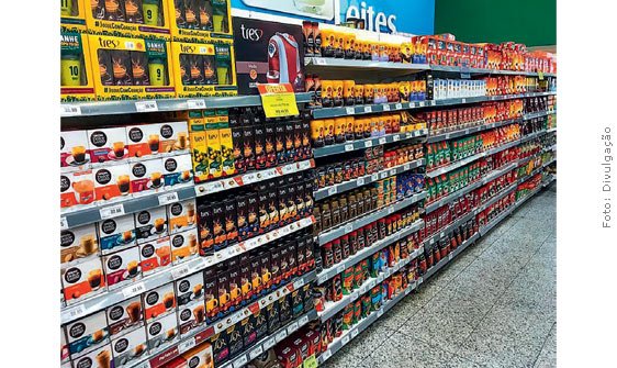 CAFÉ COM A POLÍCIA PROMOVE INTEGRAÇÃO E SOLIDARIEDADE
