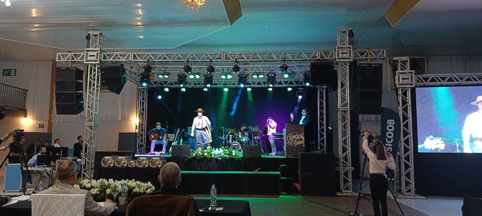 2º FESTIVAL CANTAVIZINHO COMEÇA HOJE EM DOIS VIZINHOS