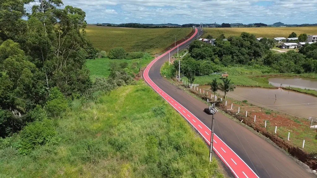 CICLOVIA NA RODOVIA AVELINO PROVIN ESTÁ GANHANDO FORMA