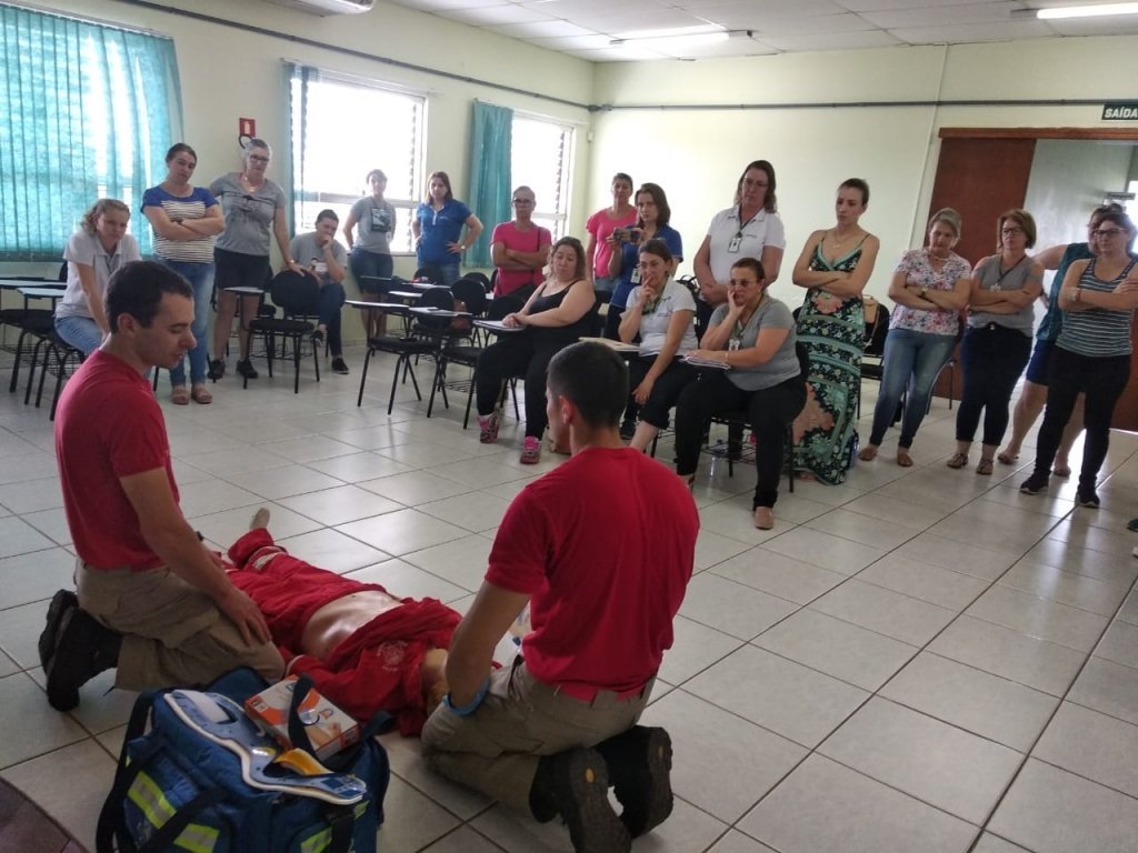 Secretaria Municipal de Educação e Corpo de Bombeiros Firmam Parceria no Programa Brigada Escolar