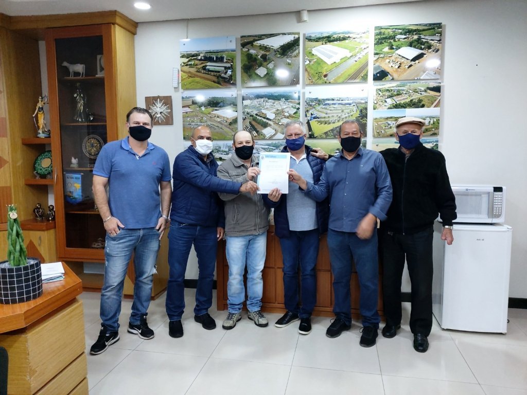 Poder Público Municipal Concede Direito Real de Uso de Imóveis a Empresas