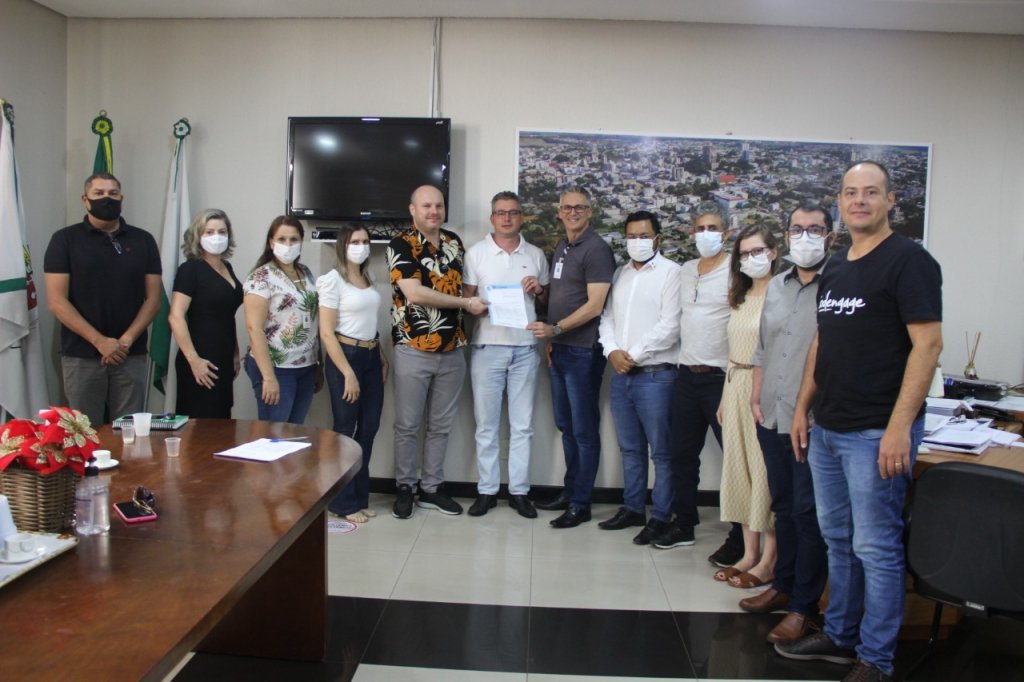 Empossado o Novo Conselho Municipal de Apoio à Inovação e Tecnologia - Cmait