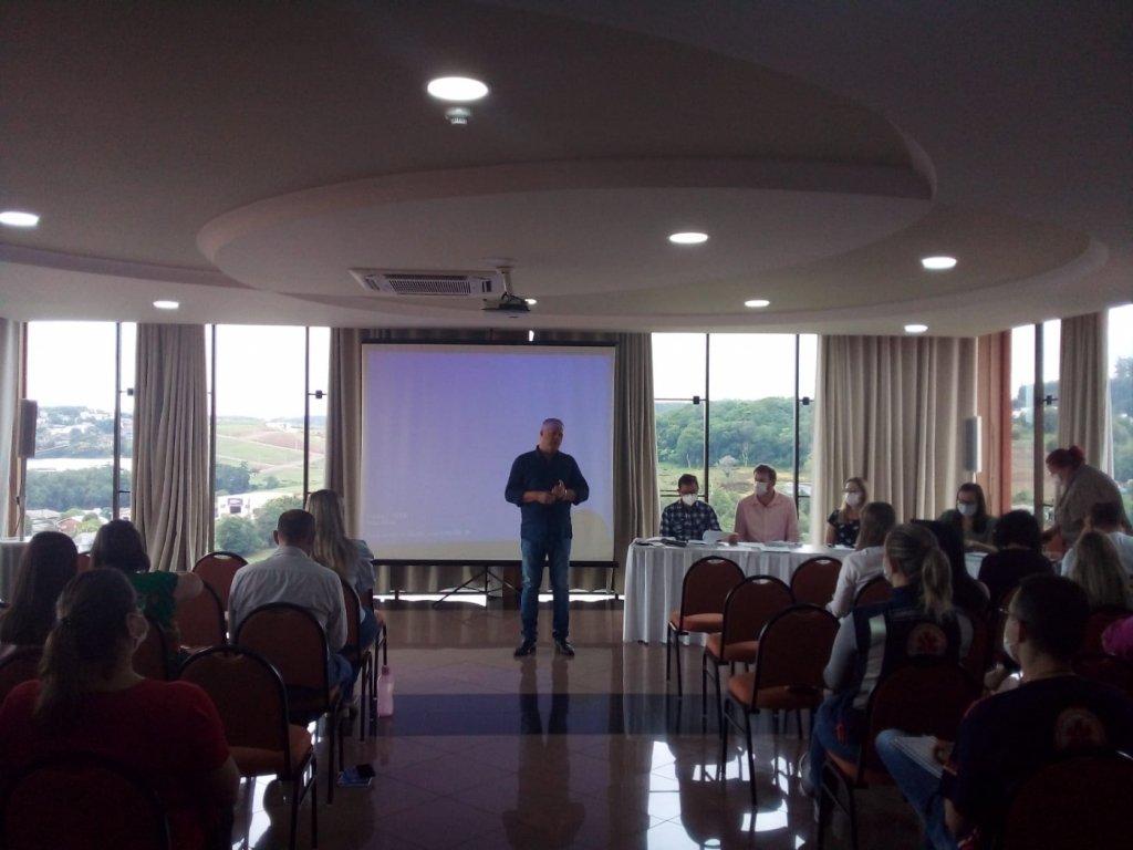Município de Dois Vizinhos é Sede de Reunião do Cresems (conselho Regional de Secretários Municipais de Saúde)