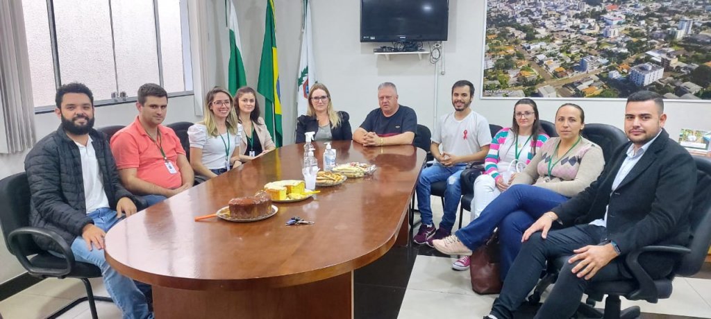 Prefeito Municipal Recebe Equipe de Fisioterapia da Rede Municipal