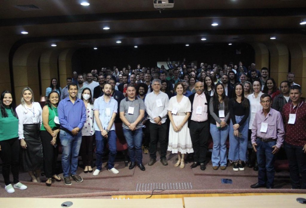Município Participa de Encontro Sobre a Efetivação da Logística Reversa dos Resíduos Sólidos no Paraná